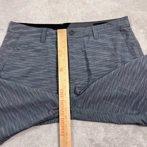Volcom Hybrid Shorts Mens 36 Waist Blue Striped Active Quick Dry Surf & Turf - Picture 5 of 12