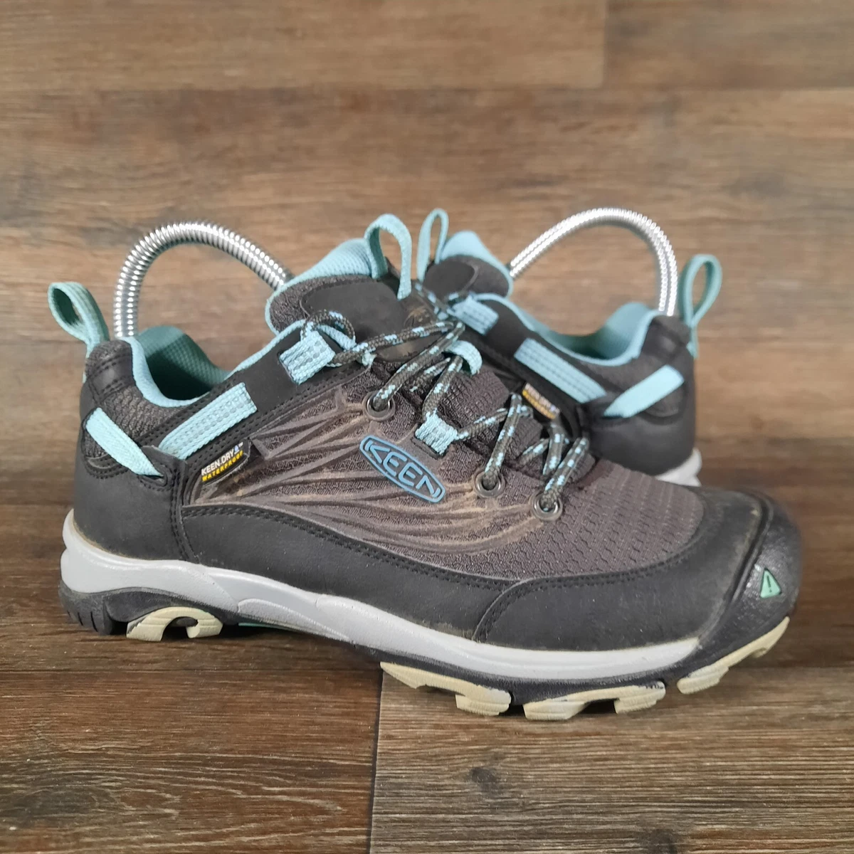 Black keen womens shoes sales