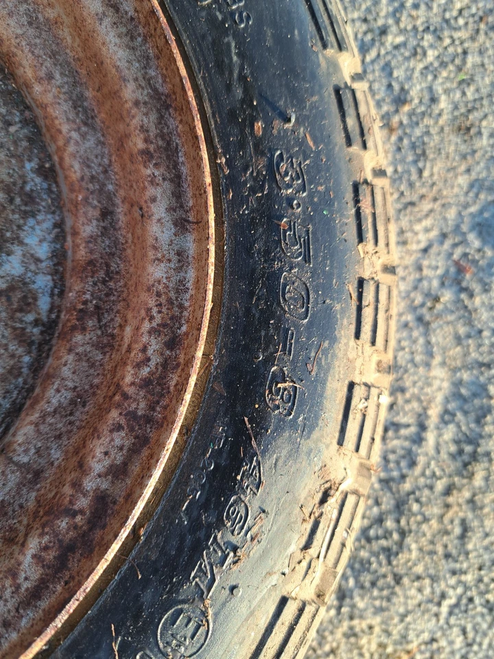 NOS 3.50 8 46M DURO TIRE ON RIM DATE CODE 2609 - image 4 of 4