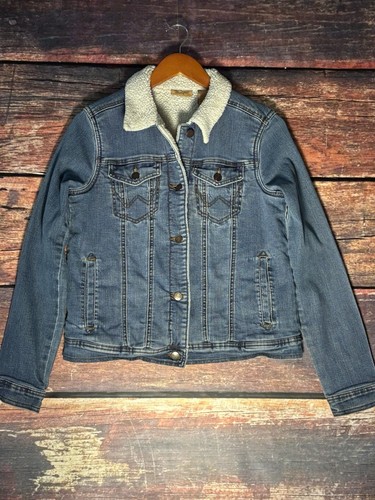 Wrangler Women’s Medium Sherpa Lined Western Denim Trucker Jacket Retro Work