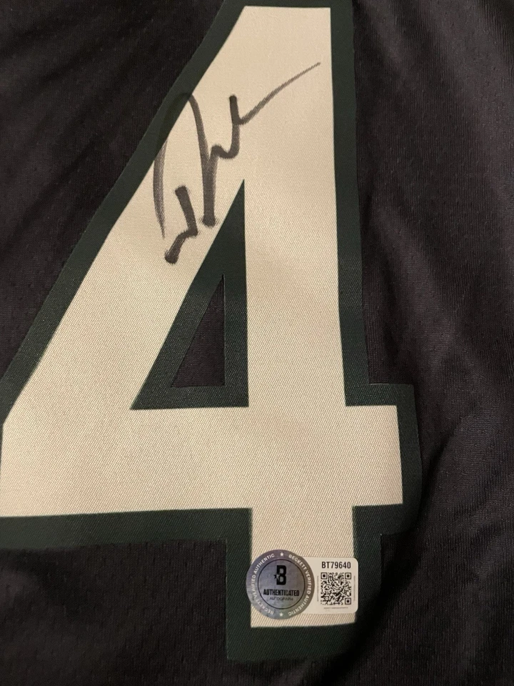 Andre Jackson Jr. Signed Milwaukee Bucks Jersey BECKETT COA Autographed Jersey - Image 2 of 3