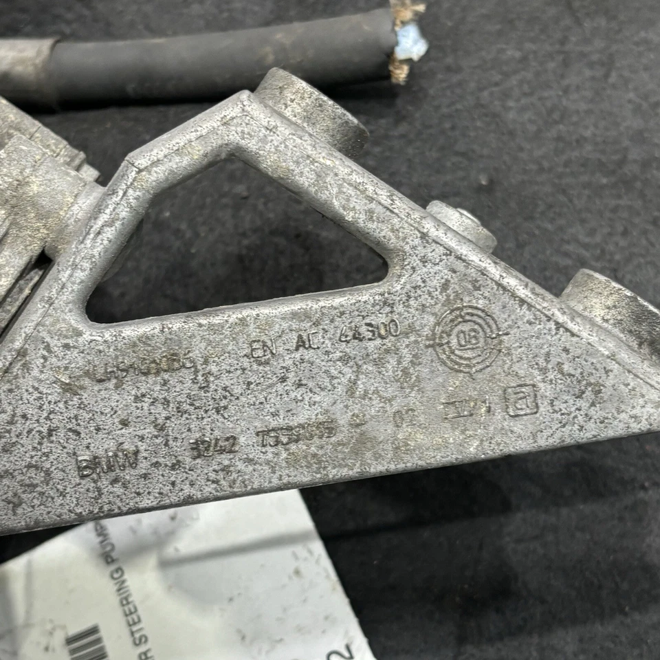 НАСОС ГИДРОУСИЛИТЕЛЯ РУЛЯ 2008-2013 BMW 128i от оригинального производителя - Изображение 4 из 4