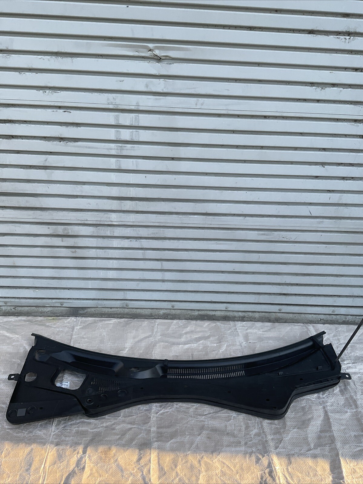 MASERATI QuattroPorte WINDSHIELD WIPER COWL COVER PANEL GRILLE OEM 14-20