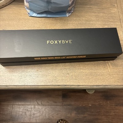 FoxyBae ROSE GOLD TRÉS SLEEK FLAT IRON Open Box New