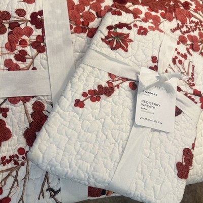 Pottery Barn Red Berry Full/Queen Wreath Quilt Set 2 PCs Cardinal Holiday NWT