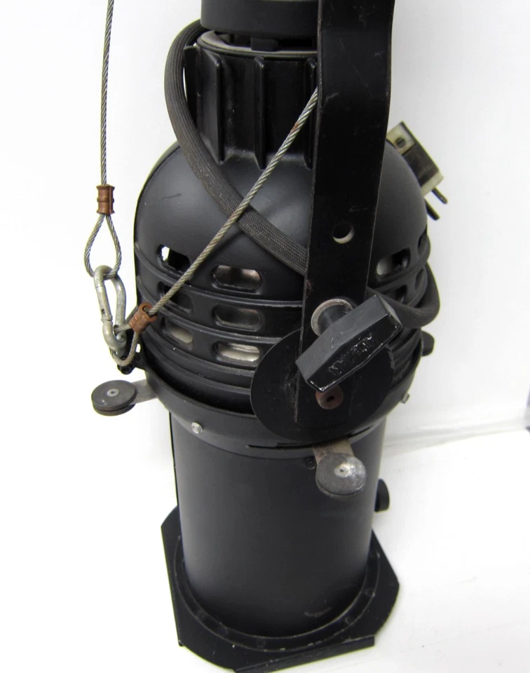 ALTMAN 360Q Series Axial Ellipsoidal Stage Lighting Unit Ceiling Hanging E31501 - Image 4 of 4