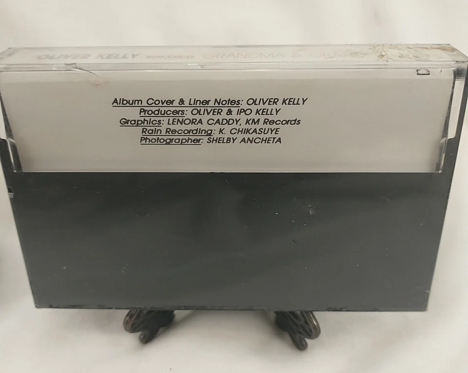 OLIVER KELLY INTRODUCES GRANDMA & GRANDPA CASSETTE ORIGINAL SEALED READ... - Image 2 of 4