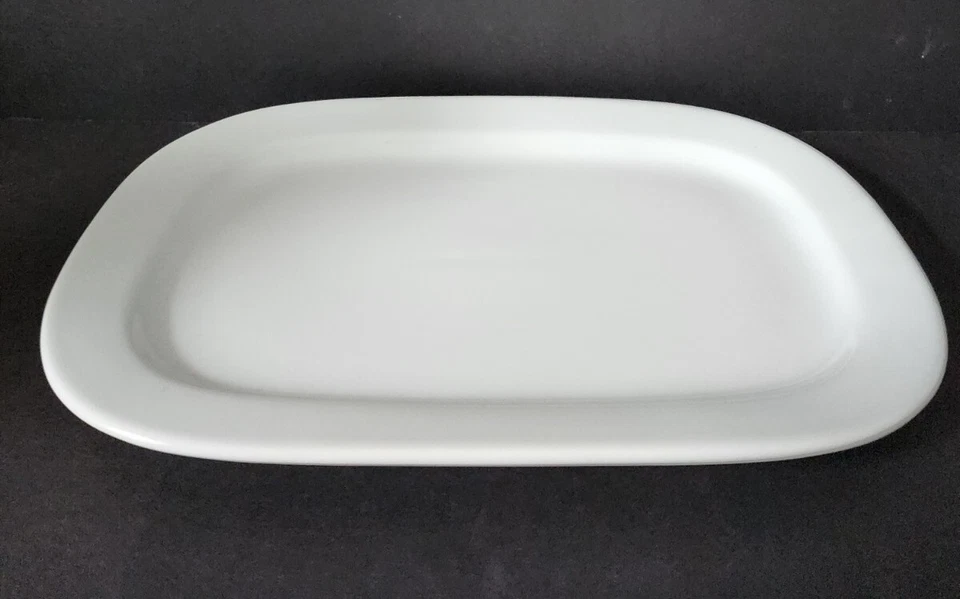CRATE & BARREL OVAL SERVING PLATTER PORCELAIN MICROWAVE OVEN Plate Tray 13"x9" - Image 3 of 4