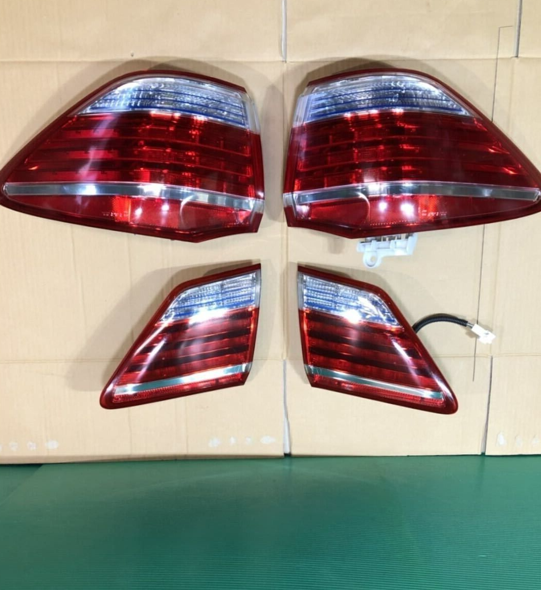 OEM Toyota Crown Royal Saloon GRS200 Kouki Tail Light Lamp RH LH