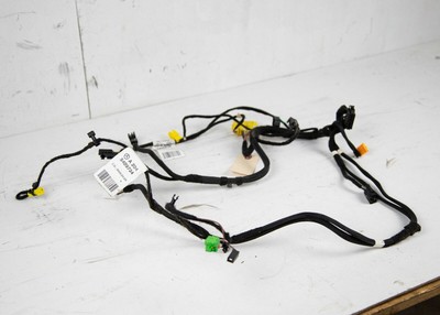 09 14 MERCEDES FRONT RIGH SIDE SEAT BELT BUCKLE OEM A2044405839  