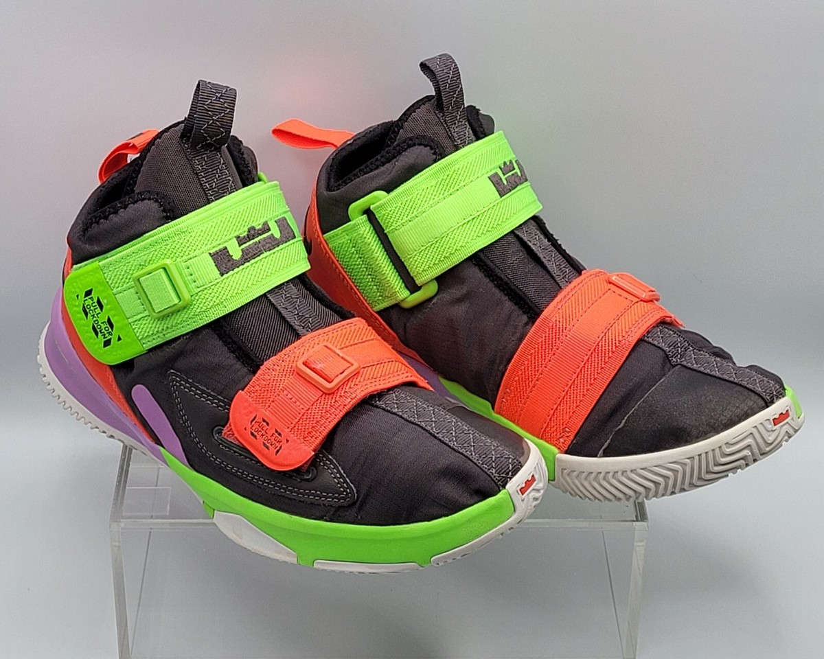 lebron soldier youth shoes