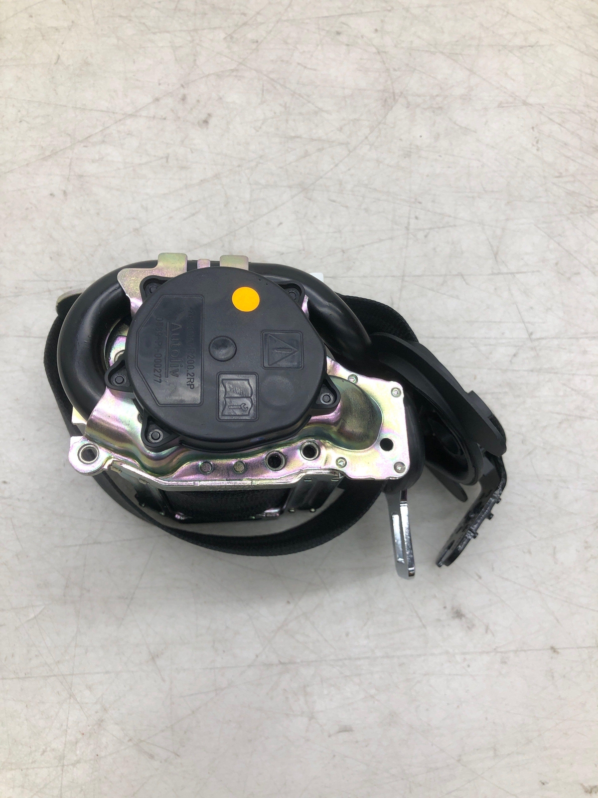 2016-2020 BENTLEY BENTAYGA REAR RIGHT PASSENGER SIDE SEAT BELT RETRACTOR BLACK