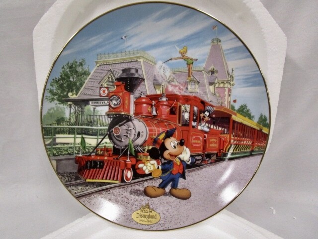DISNEYLAND'S 40TH ANNIVERSARY PLATE - DISNEYLAND RAILROAD - In Box