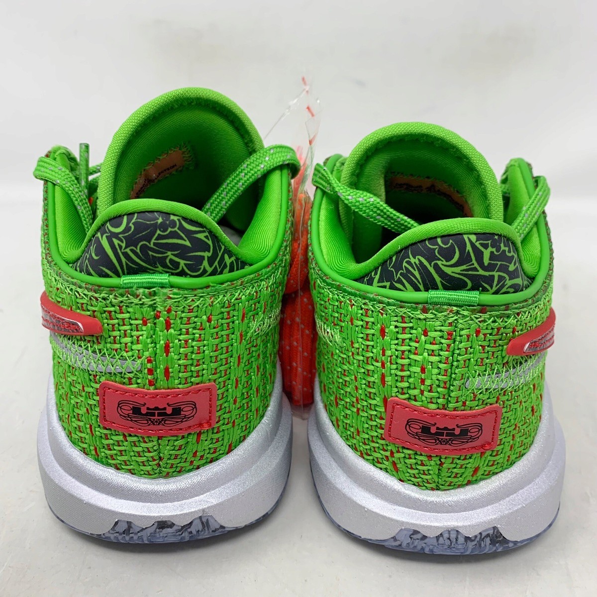 NIKEレブロン20 ストッキングスタファー Nike LeBron 20 Stocking Stuffer – Coolkicks