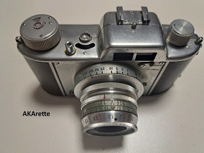 Akarette II mit Schneider-Kreuznach Xenar 1:3,5/50   Vintage Kleinbildkamera