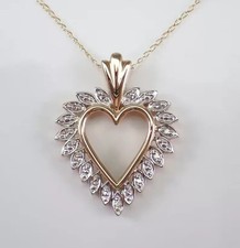 1Ct Round Cut Simulated Diamond Women's Heart Pendant In 14K Yellow Gold Plated