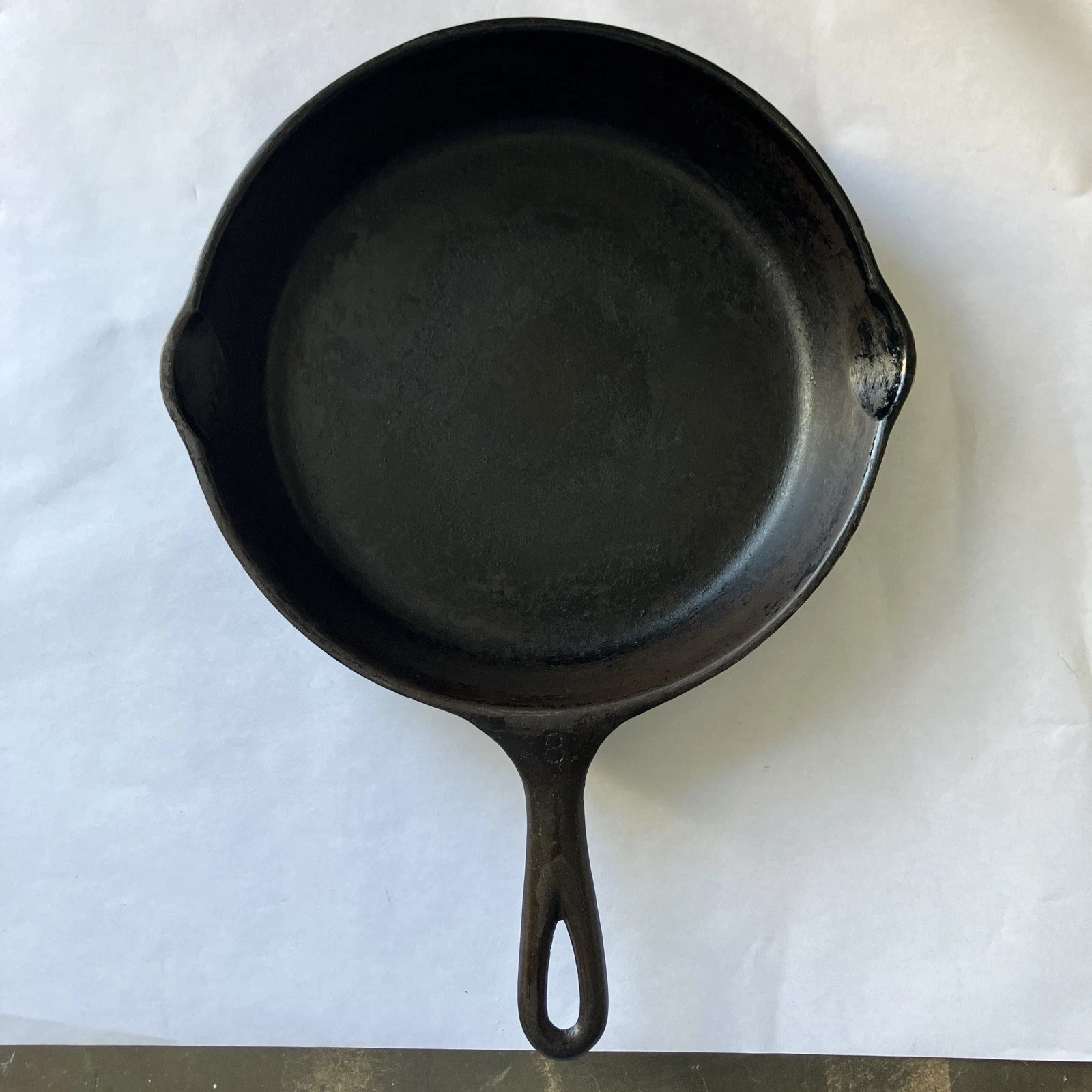 Vintage Wagner Ware Sidney O Cast Iron Skillet 1058-C 10" Frying Pan Cookware #8
Opens in a new wind