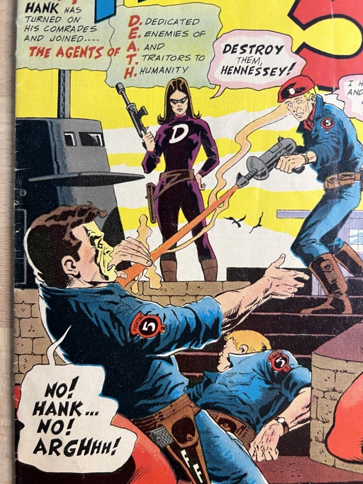 Fightin' Five # 40 1966. First appearance of The Peacemaker Eb8 - Image 3 of 4