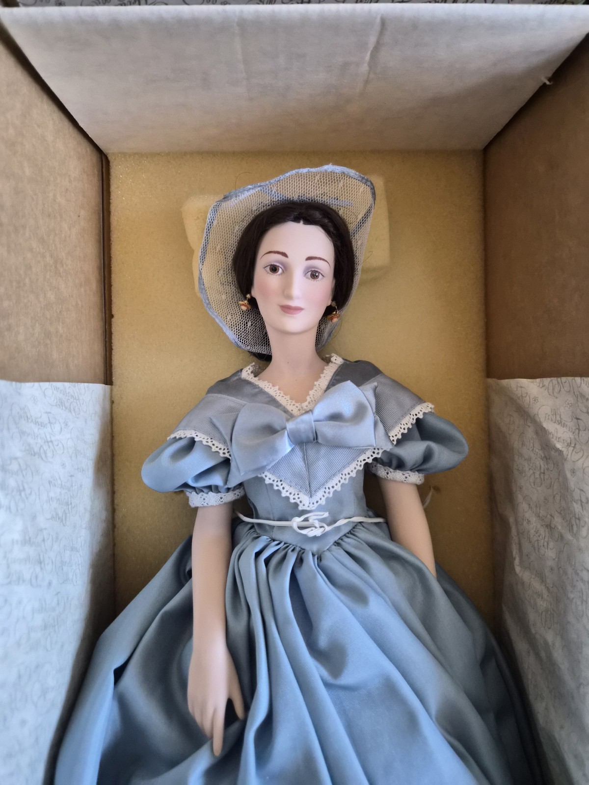 Franklin Heirloom Gone With The Wind Melanie Wilkes Porcelain Doll