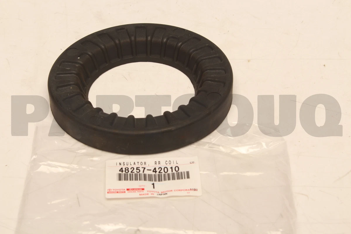 4825742010 Genuine Toyota INSULATOR, REAR COIL SPRING, UPPER, RH  