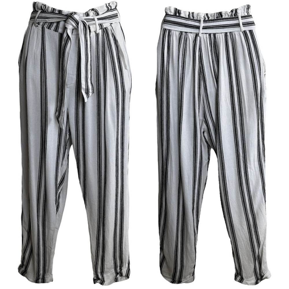 Bershka white and black pull on pants paperbag waist size