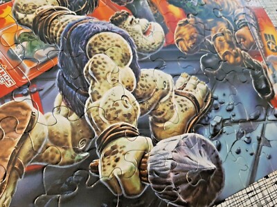 Complete Small Soldiers Milton Bradley 1998 Puzzle 60 Piece 4877-2