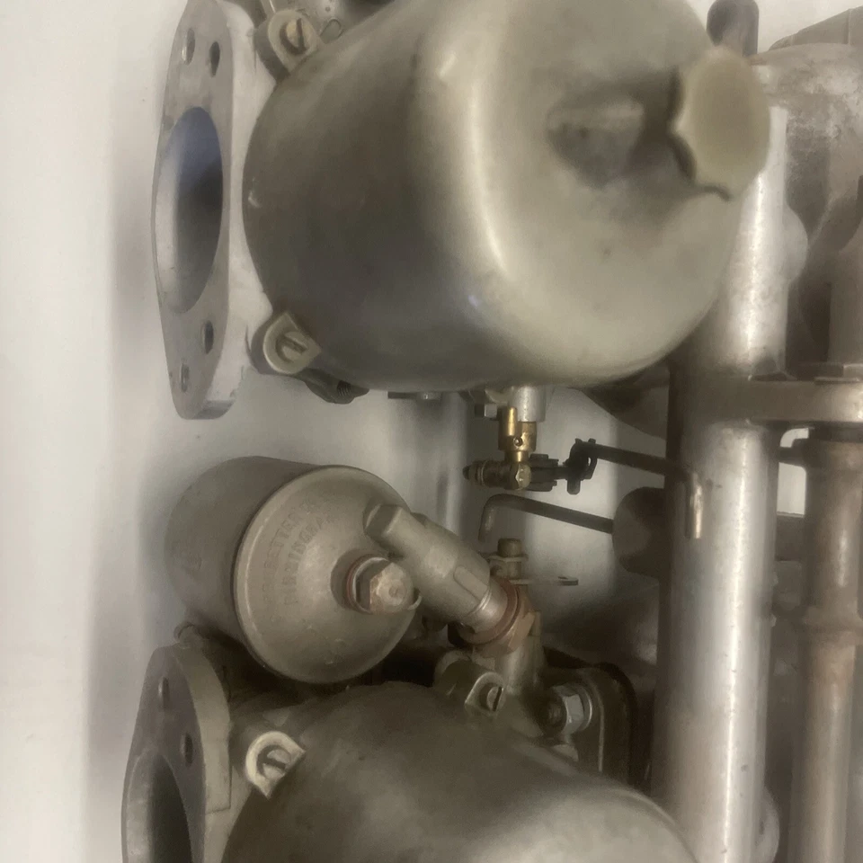 Colector Jaguar Xke con carbohidratos SU 3,8 Foto 3 de 4