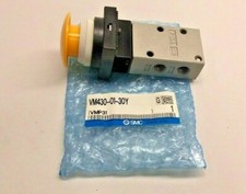 SMC VM430-01-30Y Push Button Yellow Mechanical Pneumatic Valve SMC4300130Y