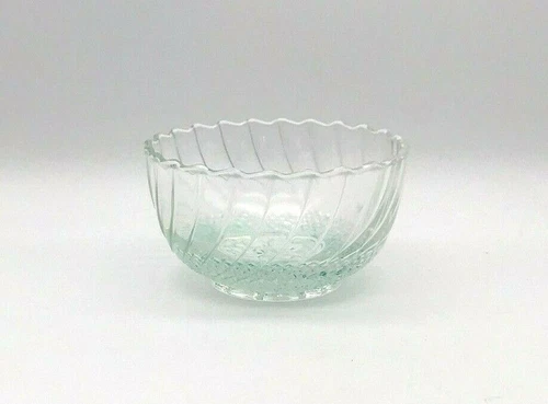 VTG 2" Light Green Glass Small Candy/Mint/ Bowl Swirl Diamond Embossed Flower
