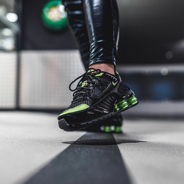 nike w shox enigma sp