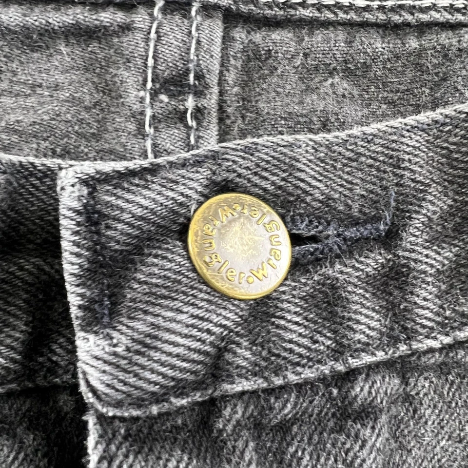 Pantalones de mezclilla Wrangler de colección resistentes para hombre 36x30 negros calce relajado años 90 Y2k Foto 3 de 4