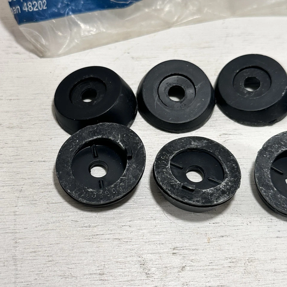 Lote de 7 nuevos biseles de antena de radio de goma Buick Lesabre Electra OEM GM 20662034 Foto 3 de 4