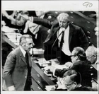 1972 Press Photo Siegfried Zoglmann shouts at Willy Brandt during meeting, Bonn