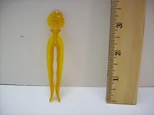 Vintage Rogers Clean-Grip Plastic Clothes Pin  3.75"