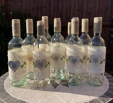 Produktbild - 6 Weinflaschen Salbeigrün und Spitze, ideal für Hochzeit Herzstücke
