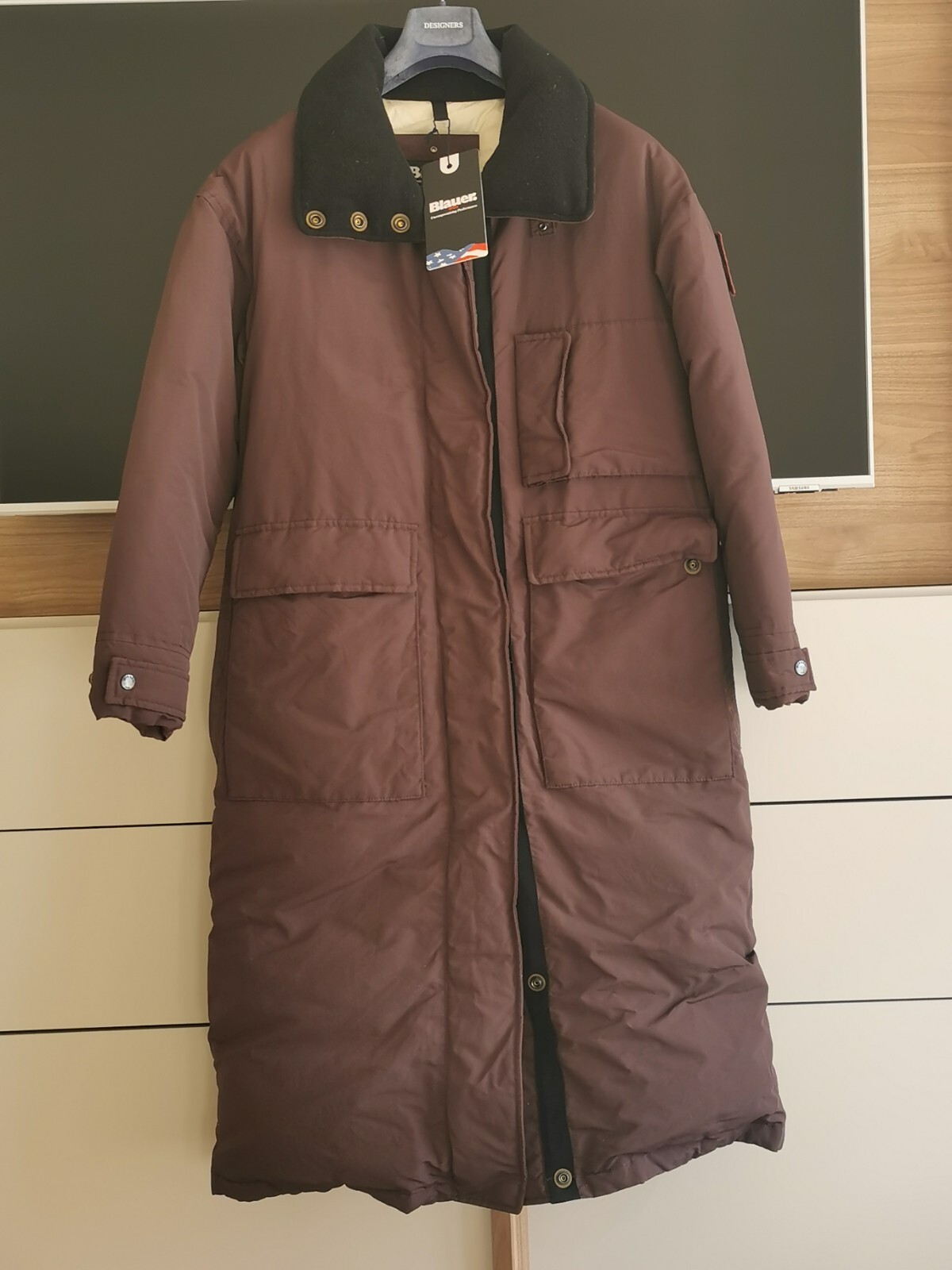 Foto 1 di 4