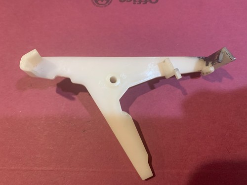 Technics SL-1600 Stereo Turntable Parting Out - Misc Plastic Part