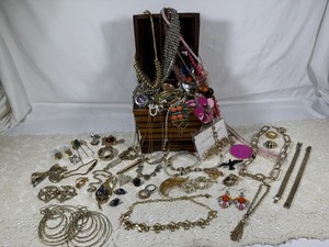 Vintage Modern Estate Costume Jewelry Junk Drawer Lot - Almost 4 Lbs