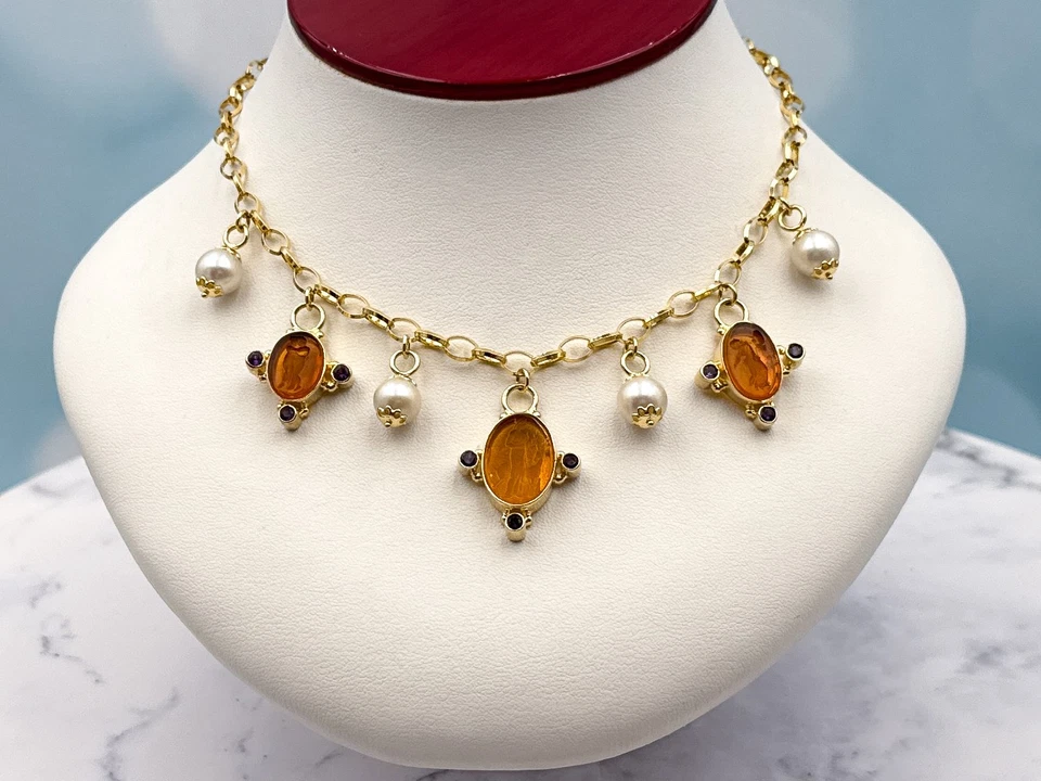 Collar con dije camafeo veneciano TAGLIAMONTE (LD3600N) 925SS/YGP *perlas*Reg. $450 Foto 2 de 4