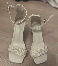 Reserved Damen Sandalen Beige Riemchen Knöch...