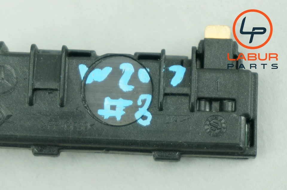 Sensor de controle de umidade temperatura para pára-brisa W207 Mercedes 10-20 C CLS E Class K1327 - Imagem 4 de 4