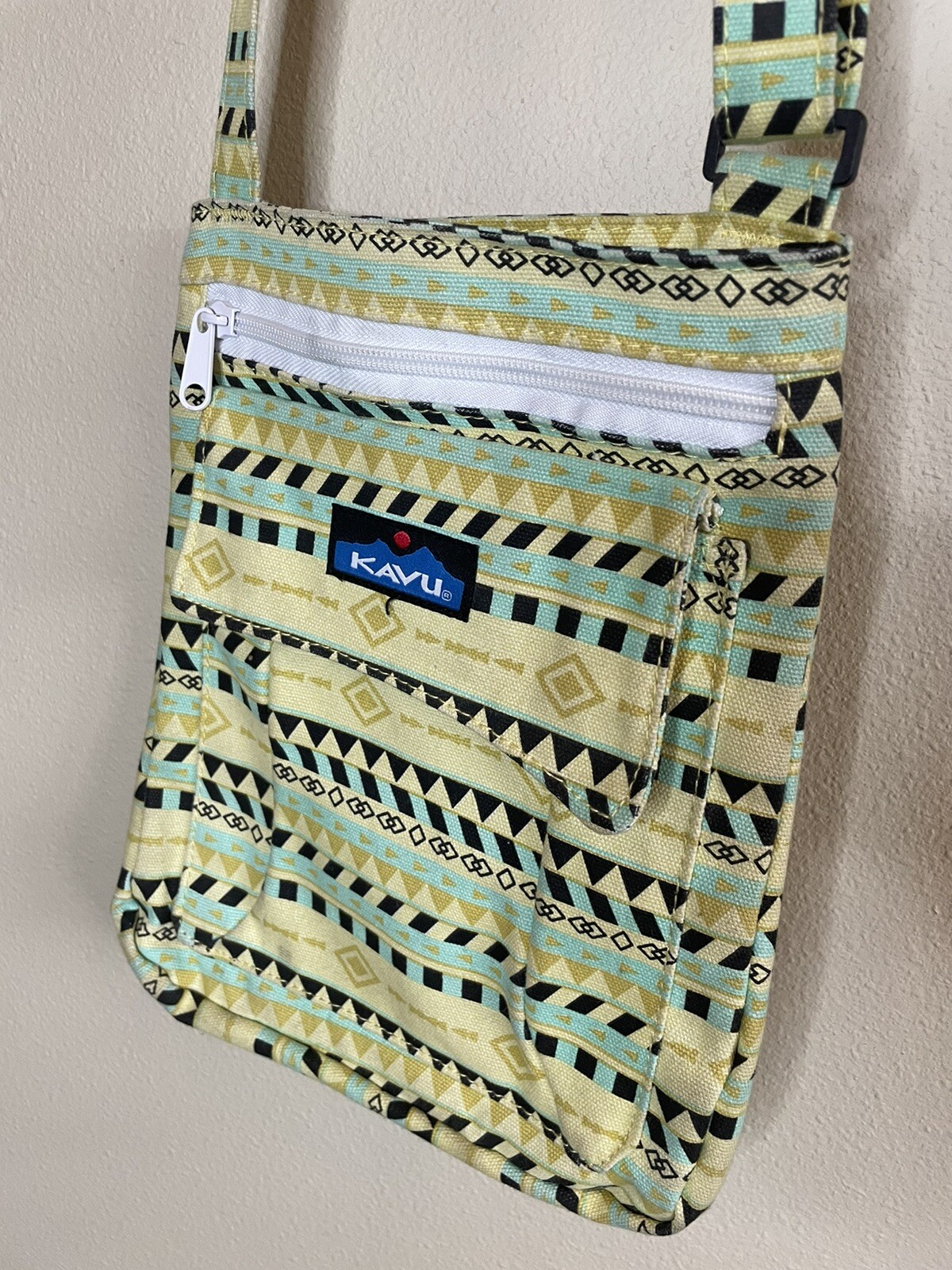 KAVU Womens Yellow Purse Keeper Semi Padded Bag Cotton Canvas Crossbody