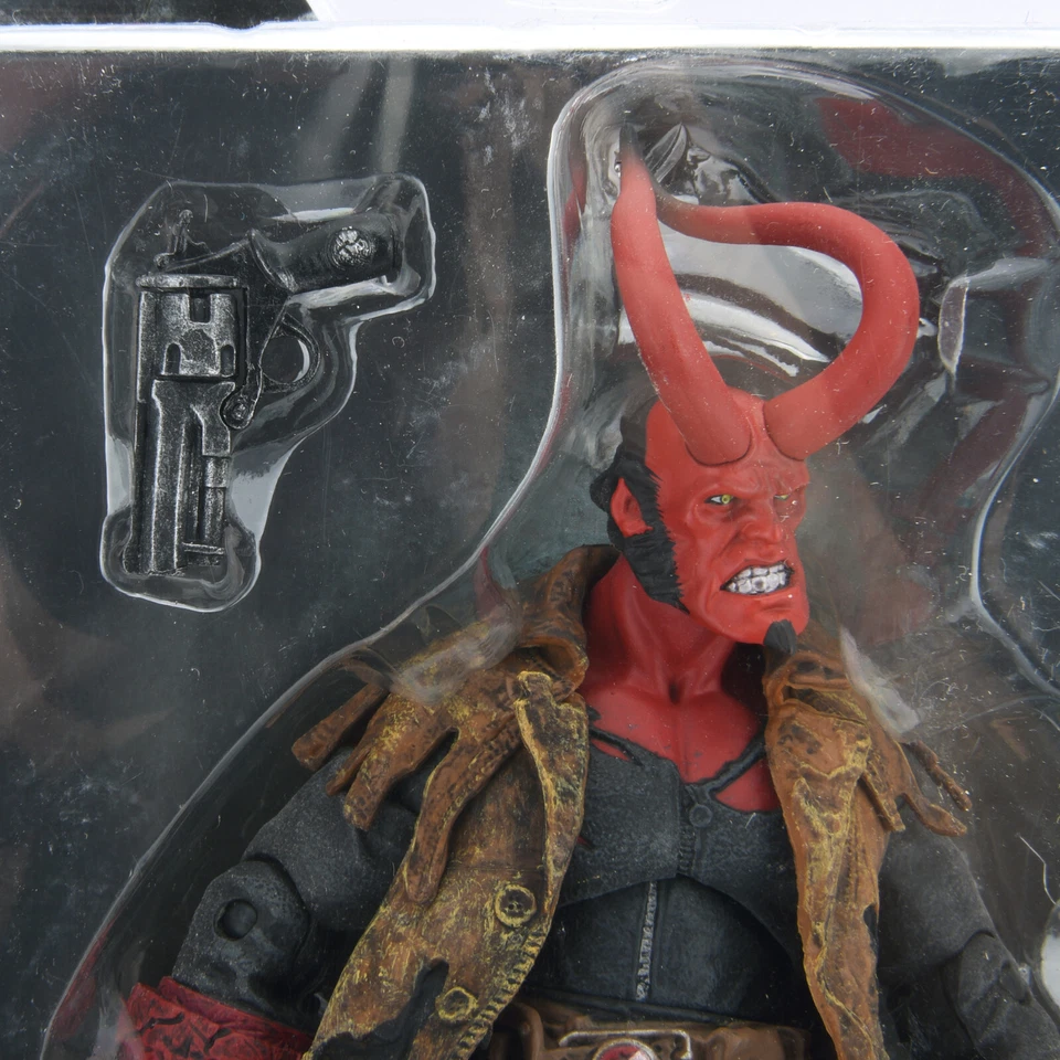Figura de acción Hellboy Battle Damaged HB 7" exclusiva escala 1/12 muñeca cuerno juguetes Foto 4 de 4