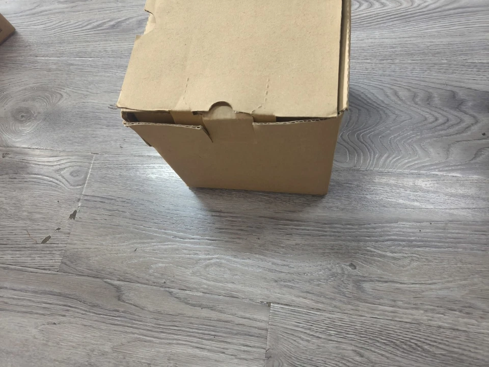 1PCS NEW VFS15-2015PM Frequency converter TOSHIBA - Image 2 of 4