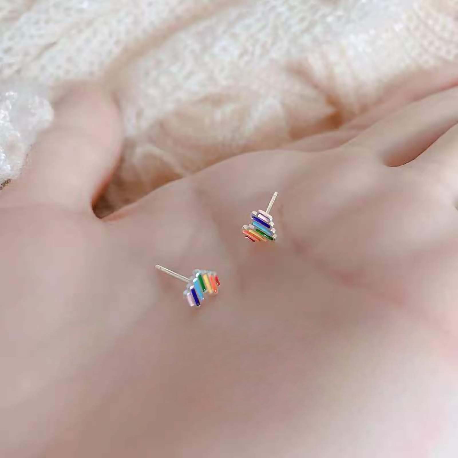 Colorful Heart Shaped Stud Earrings Women Girls Alloy Simple Fashionable Ear HEN