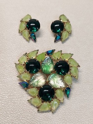 Rare signed GARNE Molded Leaf Glass Green Crystal AB Rhinestone Brooch pin 1960s