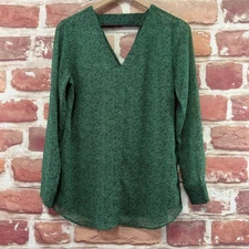 Cabi Bountiful Top Womens Small Green Black Ditsy Floral Vine Leaf Tunic Shirt