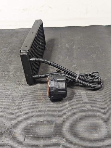ASUS TUF Liquid Cooler - No Accessories, No Box - Afbeelding 3 van 6