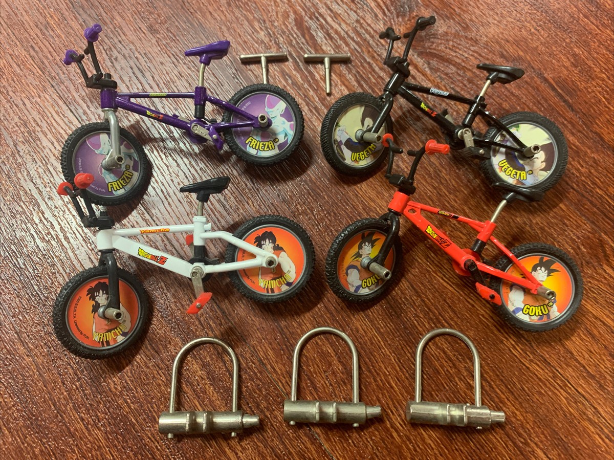 ドラゴンボール - ガンビー Dragon Ball Z, Flick Trix Finger Bikes 2000, Set Of 4 DBZ