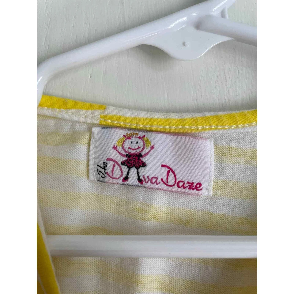 Mameluco corto The Diva Daze manga corta, amarillo y rosa. Talla 6-12 mos. Foto 2 de 4